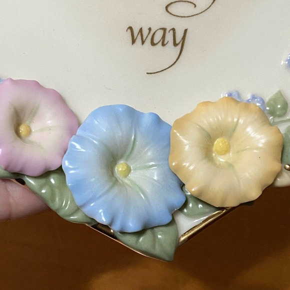 Bradex Nurses Pray of Dedication Porcelain Heart Shaped Plaque Wall Hanging - Picture 5 of 10